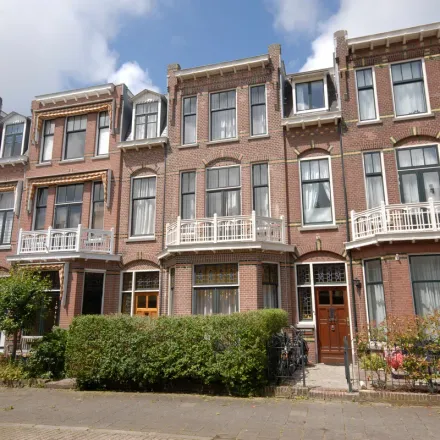Rent this 6 bed apartment on Viviënstraat 21 in 2582 RR The Hague, Netherlands