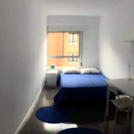 Rent this 7 bed room on Carrer de les Arts Gràfiques in 9, 46010 Valencia