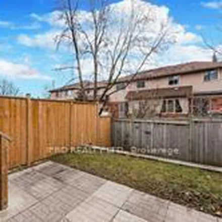Image 5 - 2768 Lindholm Crescent, Mississauga, ON L5M 4S1, Canada - Townhouse for rent