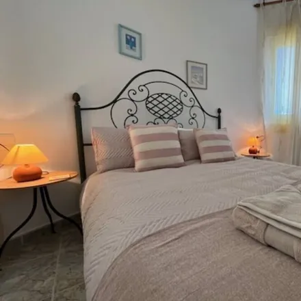 Rent this 3 bed house on calle Mayor de la Zenia in 03189 Orihuela, Spain