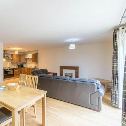 Image 3 - 20 Lochrin Place, City of Edinburgh, EH3 9QS, United Kingdom - Apartment for sale