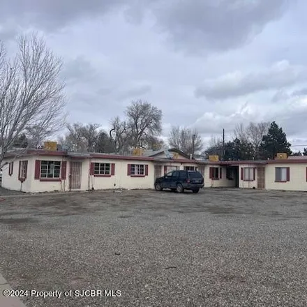 Buy this 6 bed house on 126 East Comanche Street in Farmington, NM 87401
