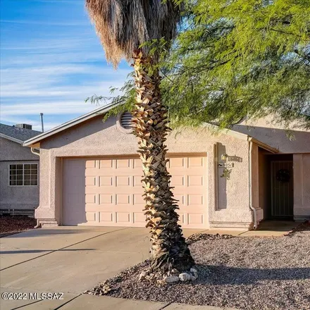 Buy this 3 bed house on 4583 South Fenwick Drive in Tucson, AZ 85730