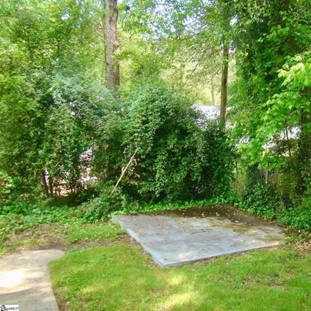 Image 4 - 107 Crestfield Road, Athelone Heights, Greenville County, SC 29605, USA - House for sale