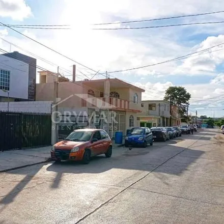 Buy this 5 bed house on Calle 10 de Mayo in 89540 Ciudad Madero, TAM