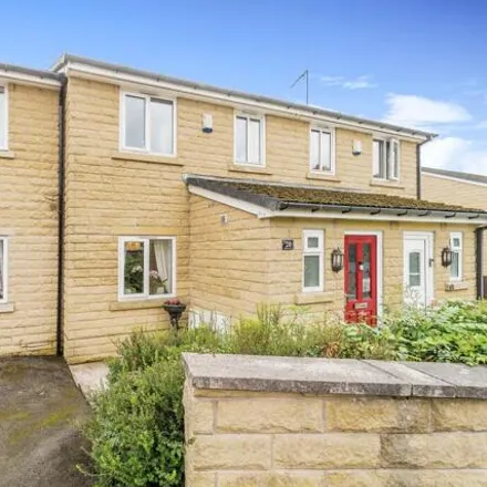 Buy this 4 bed duplex on Clitheroe Road in Brierfield, BB9 5QH