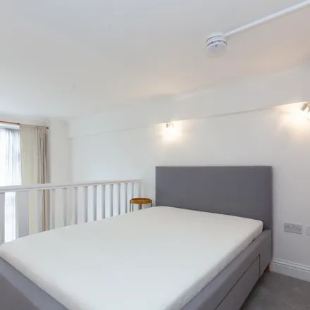 Rent this 1 bed apartment on 16 Thames Street in St Ebbes, Oxford