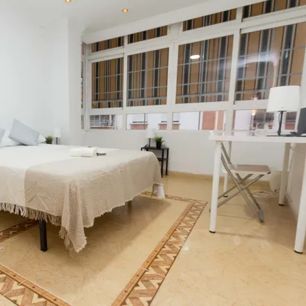 Rent this 5 bed room on Calle Nazareno in 3, 29014 Málaga