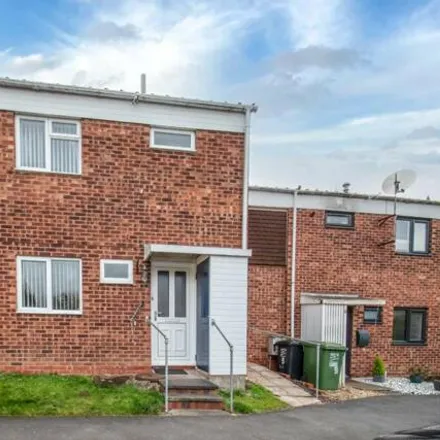 Buy this 4 bed townhouse on Atherstone Close in Milhill Road, Redditch