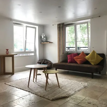 Rent this 3 bed apartment on 4 Rue aux Ours in 75003 Paris, France