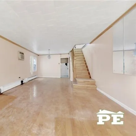 Image 3 - 1485 East 53rd Street, New York, NY 11234, USA - House for sale