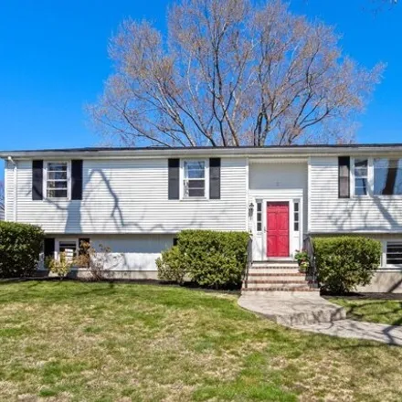 Buy this 3 bed house on 102 Oak Ridge Circle in Weymouth, MA 02188