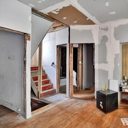 Image 5 - 7743 South Saint Lawrence Avenue, Chicago, IL 60619, USA - House for sale