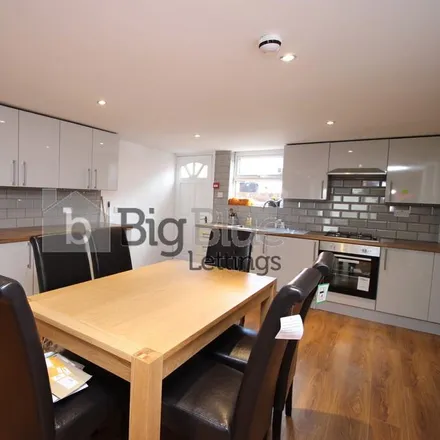 Rent this 6 bed townhouse on The Village Street in Leeds, LS4 2PR