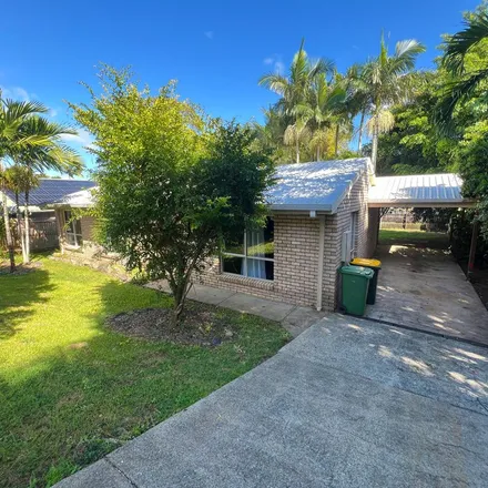Rent this 3 bed apartment on South Molle Boulevard in Cannonvale QLD, Australia