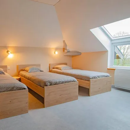 Rent this 2 bed house on Rue de la Grande Cour in 10270 Laubressel, France