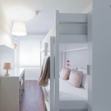 Rent this 4 bed room on Rua Artur Luís Barbosa in 4460-484 Matosinhos, Portugal