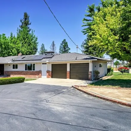 Image 1 - 446 East Lincoln Avenue, Easton, Fresno County, CA 93706, USA - House for sale