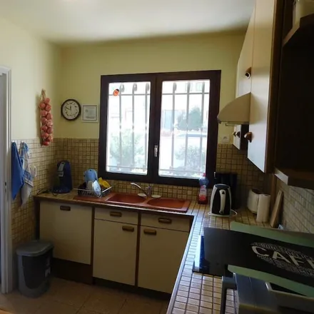 Rent this 2 bed house on 66690 Sorède