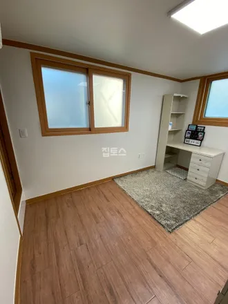 Rent this studio apartment on 서울특별시 성북구 삼선동4가 370