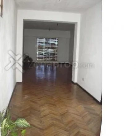 Rent this 3 bed apartment on Avenida Hipólito Yrigoyen 8902 in Partido de Lomas de Zamora, Lomas de Zamora