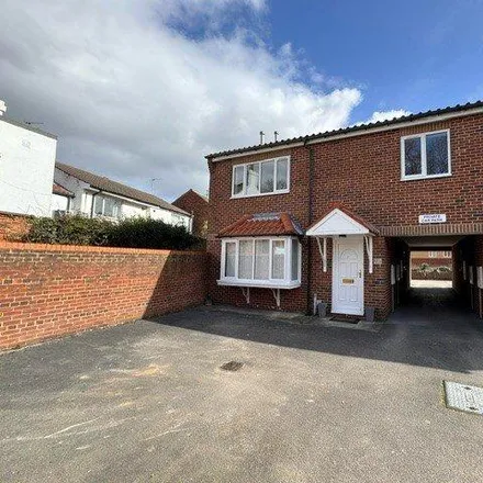 Rent this 2 bed apartment on South Lane in Hessle, HU13 0RS