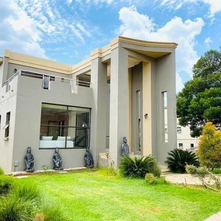 Rent this 4 bed apartment on Soetdoring Avenue in Johannesburg Ward 89, Roodepoort