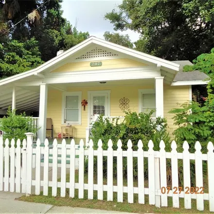 Buy this 2 bed house on 201 South Alabama Avenue in DeLand, FL 32724