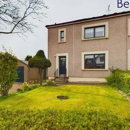 Rent this 3 bed duplex on Ayr Road in Newton Mearns, G77 6RS