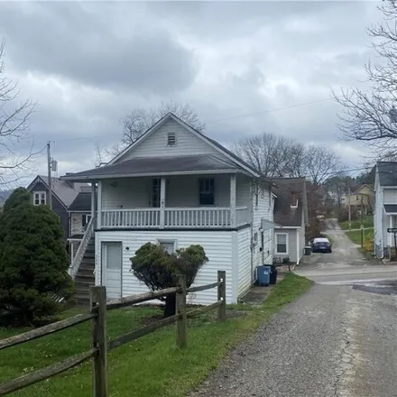 Rent this 1 bed apartment on 4th Alley in Waynesburg, PA 15370