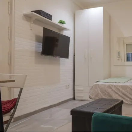 Rent this studio apartment on Madrid in Rastro Market, Calle del Carnero