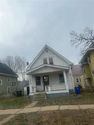 Buy this 2 bed house on 1503 D Avenue Northeast in Cedar Rapids, IA 52402