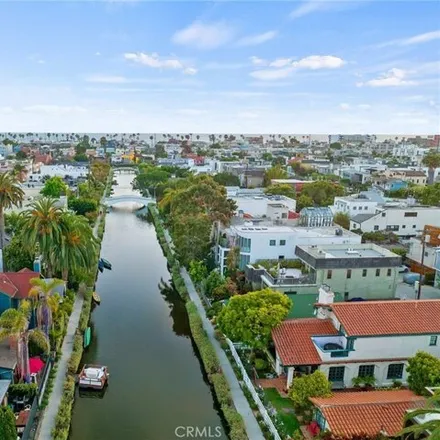 Image 5 - Howland Canal Walk, Los Angeles, CA 90292, USA - House for sale