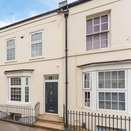 Rent this 3 bed townhouse on 35 George Street in Royal Leamington Spa, CV32 4LW