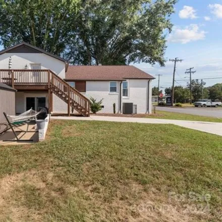 Image 8 - 3431 E Main St, Claremont, North Carolina, 28610 - House for sale