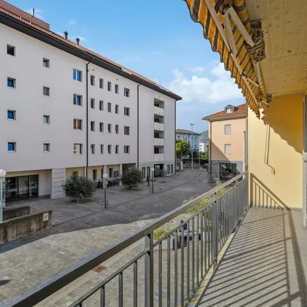 Image 7 - Gelateria Nuovo Fiore, Via Fulgenzio Bonzanigo, 6503 Bellinzona, Switzerland - Apartment for rent