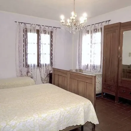 Rent this 4 bed apartment on Lungarno Antonio Pacinotti 47 in 56126 Pisa PI, Italy