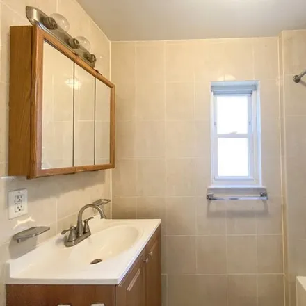 Image 5 - 7225 72nd Ct Unit 3, Brooklyn, New York, 11209 - House for rent