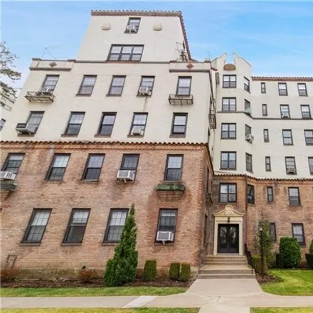 Image 3 - Wykagyl Drive, Victory Park, City of New Rochelle, NY 10804, USA - Apartment for sale