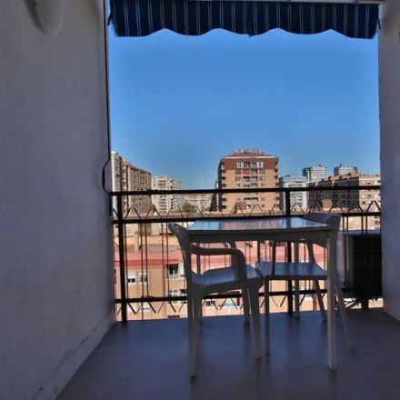 Image 4 - Mercadona, Carrer de Campoamor, 46021 Valencia, Spain - Apartment for rent