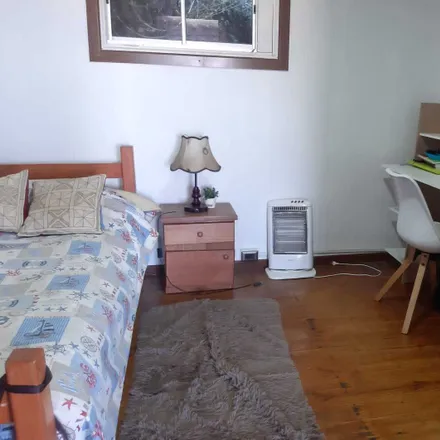 Rent this 4 bed house on Levarte in 237 0951 Valparaíso, Chile