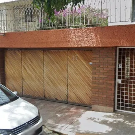 Buy this 4 bed house on Calle Cerro de Chapultepec in Unidad Habitacional Copilco, 04310 Santa Fe