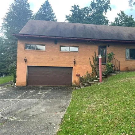 Image 1 - 1735 Goucher Street, Elim, Lower Yoder Township, PA 15905, USA - House for sale