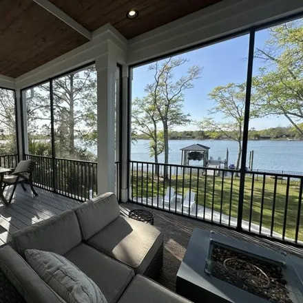 Image 6 - 821 Chadwick Shores Drive, Sneads Ferry, NC 28460, USA - House for sale