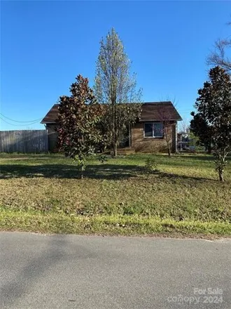 Buy this 1 bed house on 2206 Knowles Street in Kannapolis, NC 28083