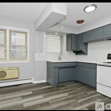 Image 2 - 10511 S Hale Ave, Unit 2A - Apartment for rent