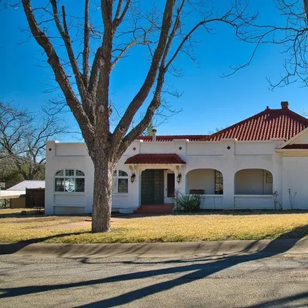 Buy this 4 bed house on 1325 Lincoln Avenue in Mason, TX 76856