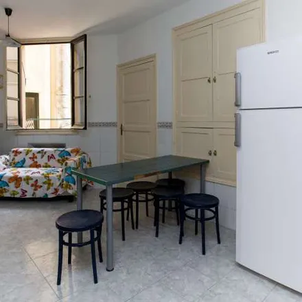 Image 7 - Madrid, Five Guys, Gran Vía, 44, 28013 Madrid - Apartment for rent