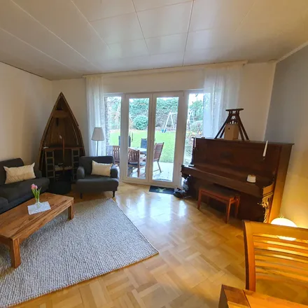 Rent this 3 bed apartment on Freiherrnweg 15 in 45355 Essen, Germany