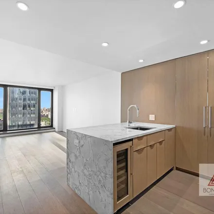 Image 7 - 106 West 56th Street, New York, NY 10019, USA - Apartment for rent